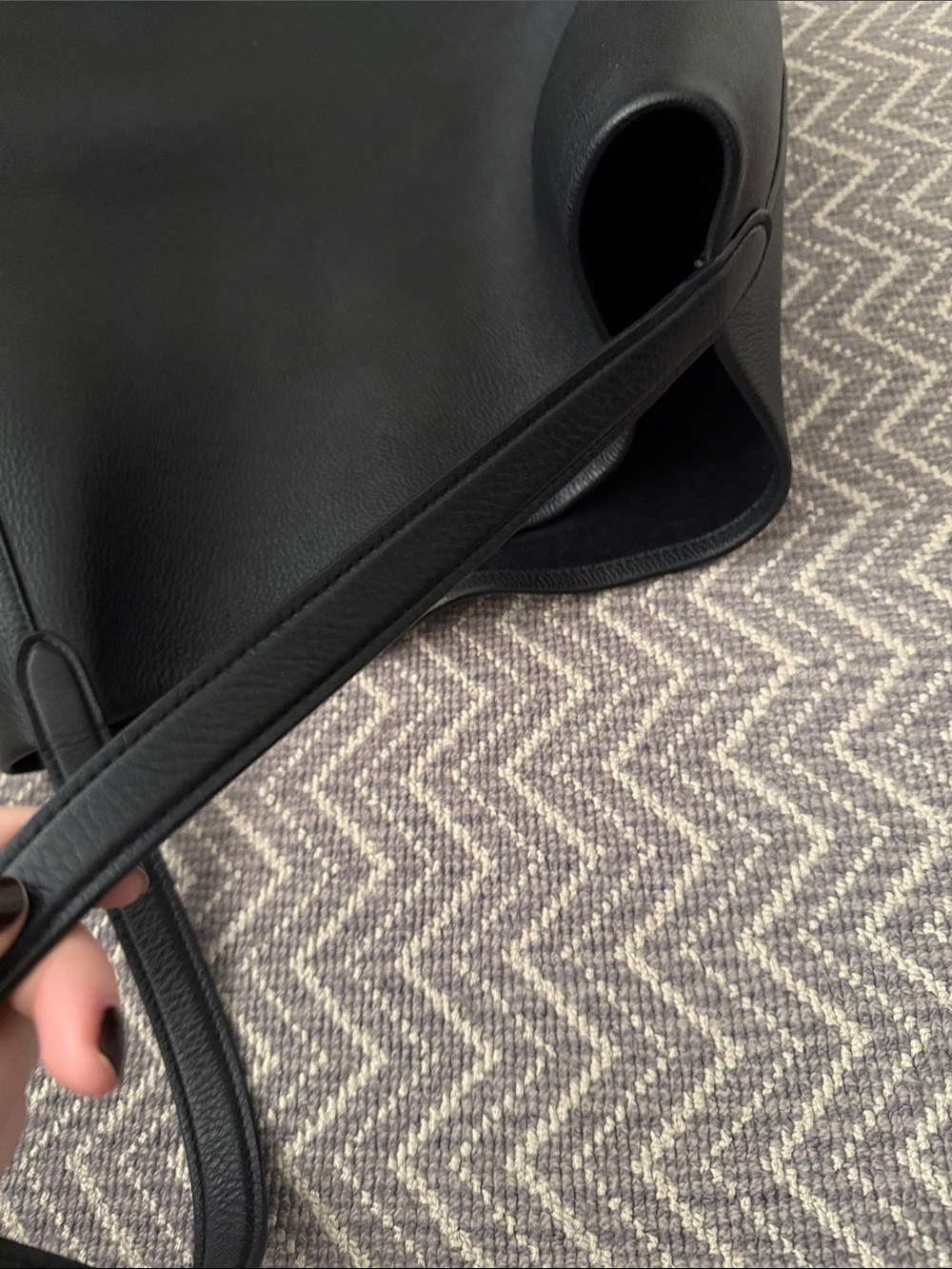 The Row Large NS Park Black Leather Tote - Picture 12 of 17